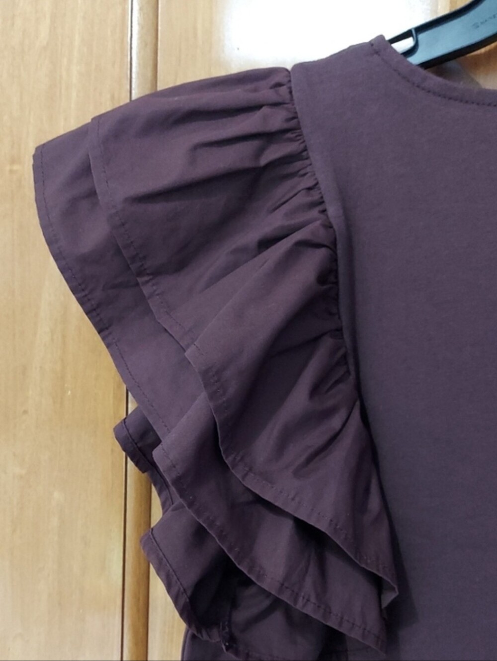 🆕 A New Day Soft Tee Ruffle Sleeves, Chocolate Brown Top, Size Medium, NEW▪︎ - Picture 4 of 9